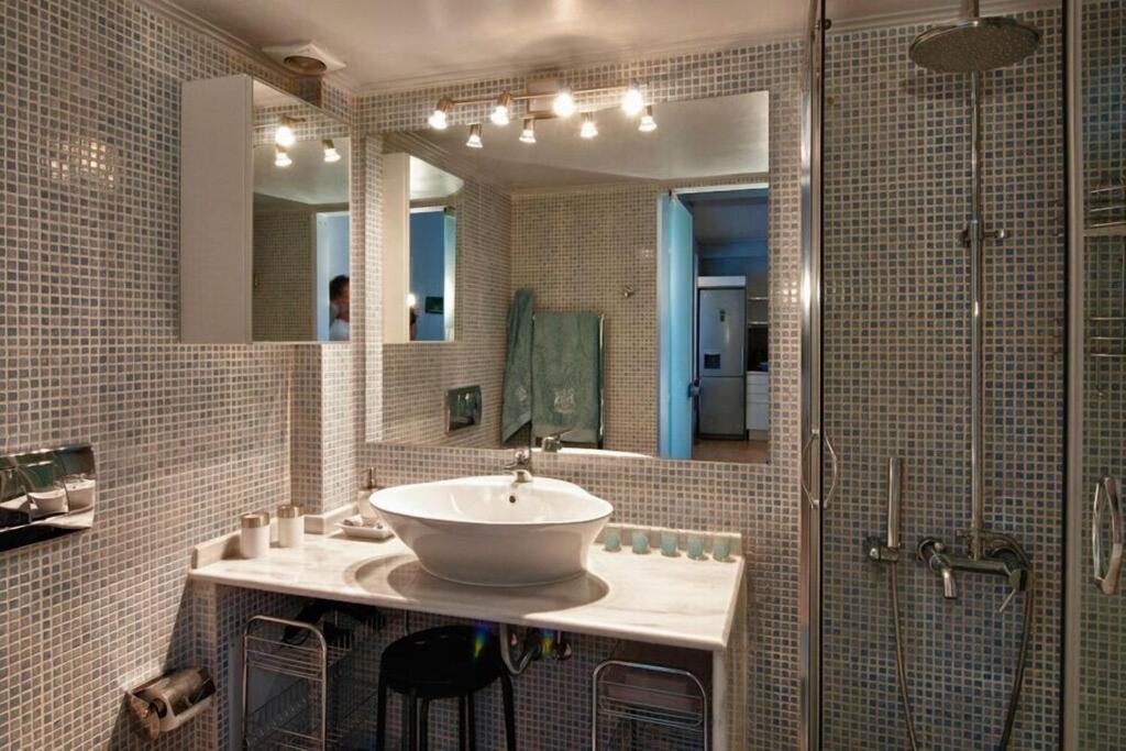 Acropolis Luxury Apartment With Balcony Athen Exterior foto